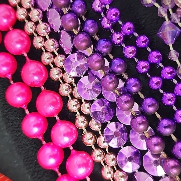 Multicolored Pink and Purple bead Necklaces 17 to 30 inches long - Picture 8 of 9